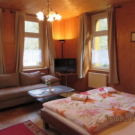 Koenigsruhe 3* ターレ