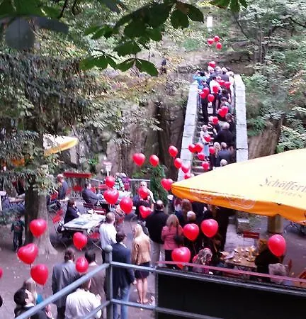 Koenigsruhe בית הארחה 3*